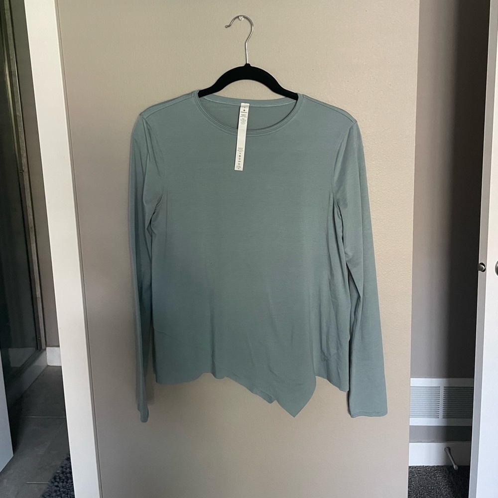 Long sleeve light blue lululemon shirt